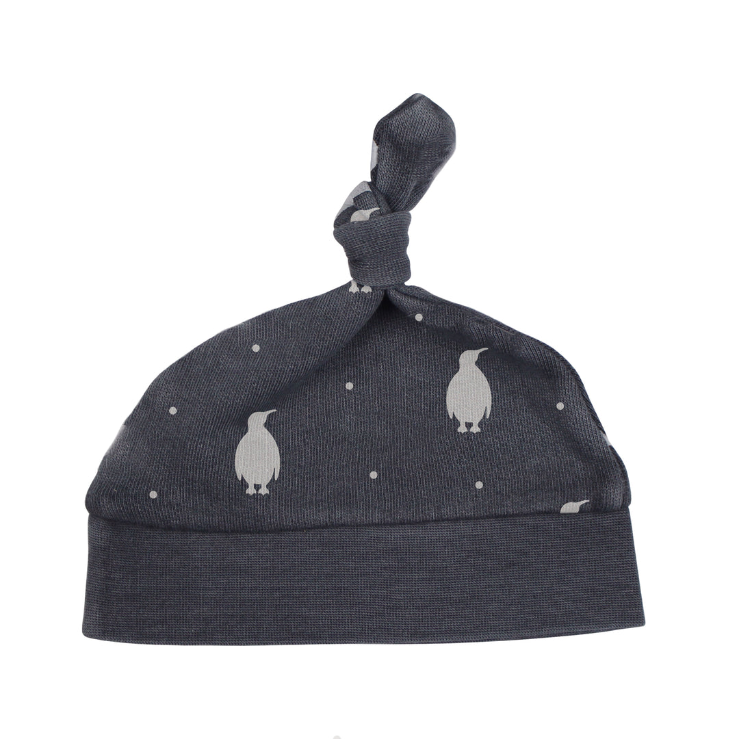 Organic Cozy Knotted Hat in Coal Penguin.