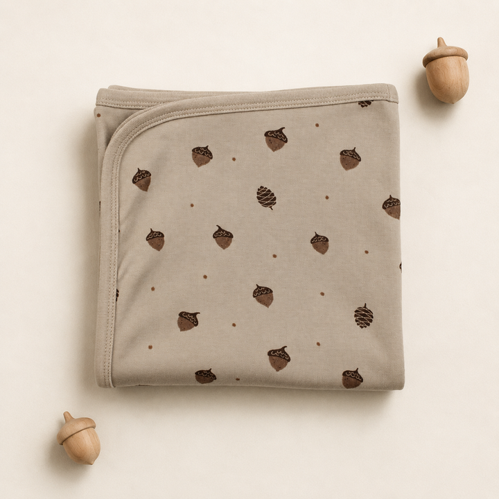 Organic Blanket in Little Acorn.