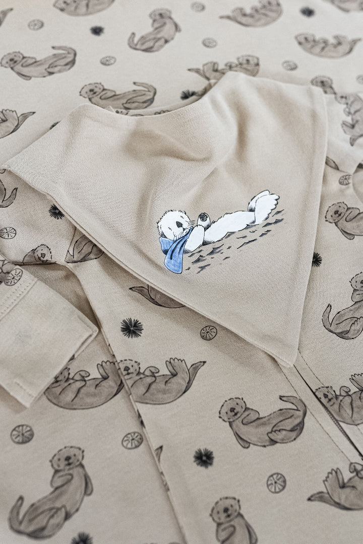 Child wearing Organic Bandana Bib, 2-Pack in Sea Otter.