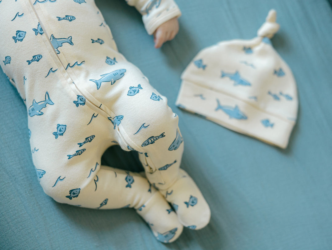 Child wearing Organic Knotted Hat in Shark.