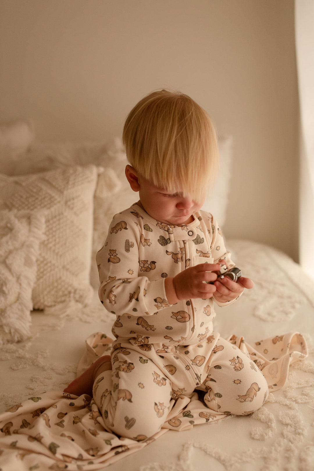 Child wearing Organic Footless 2-Way Zipper Romper in Little Fox.