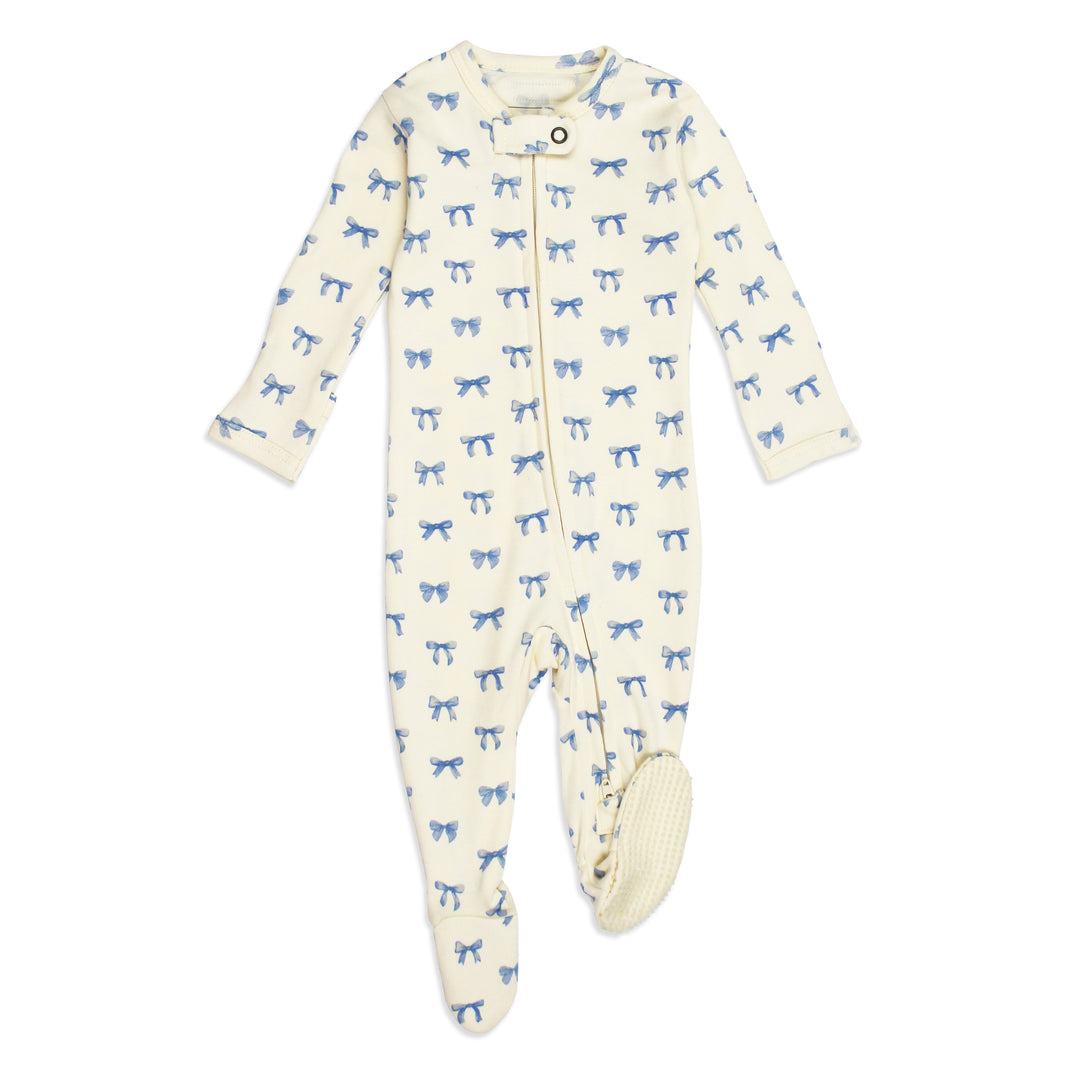 flat image of organic zipper footie in blue ribbon print (front side)