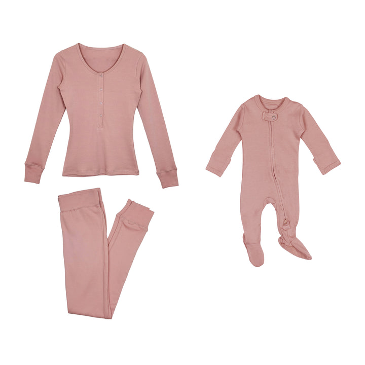 Flat image of women's lounge set and zipper footie in mauve