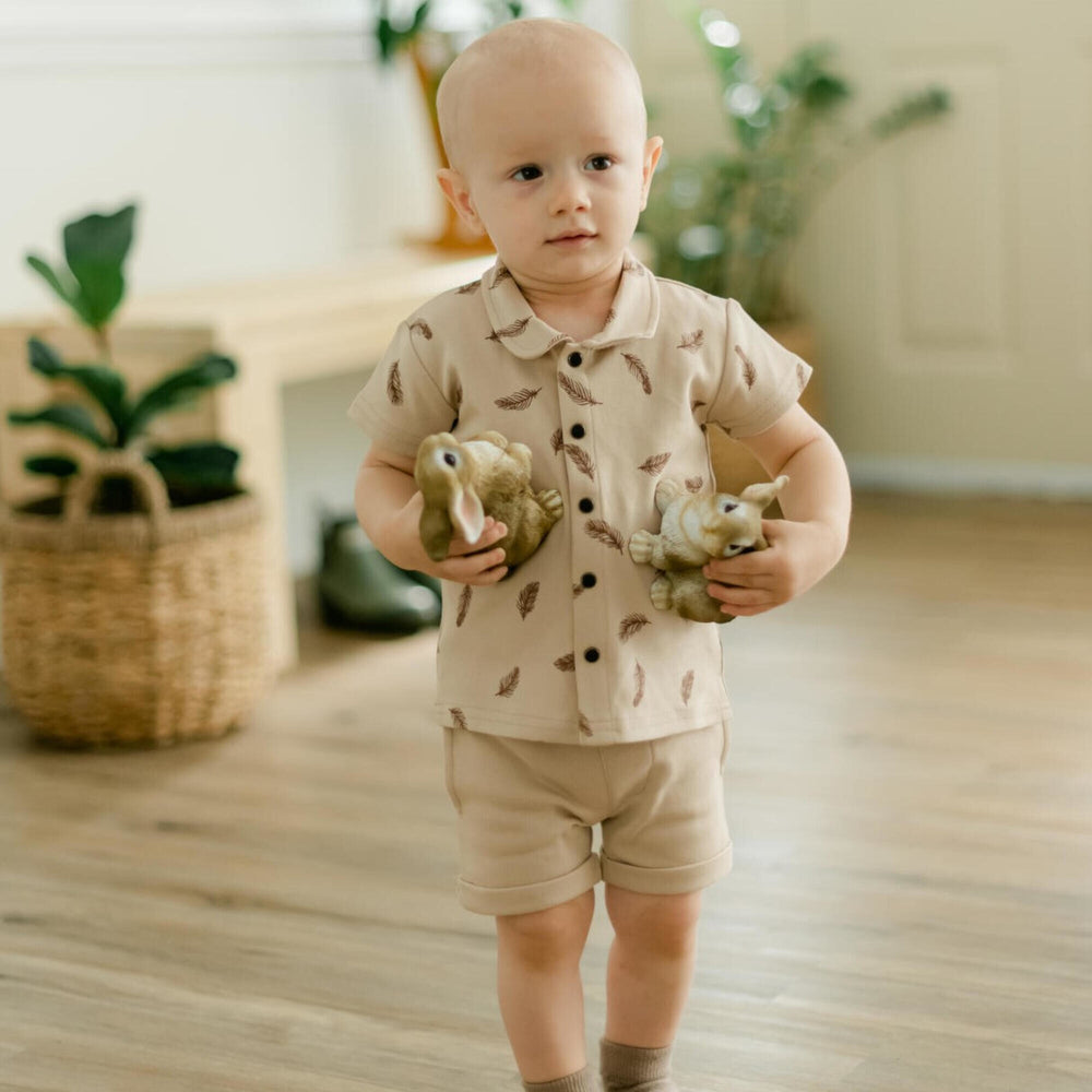 Child wearing Kids' Printed Button-Up Shirt in Oatmeal Feather.