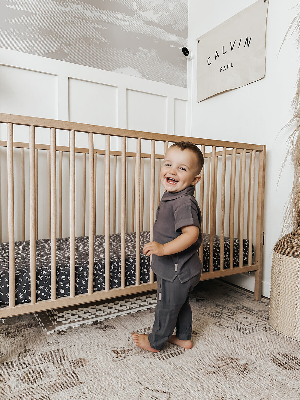 Child wearing Organic Muslin Tee & Harem Pant Set in Dusk.
